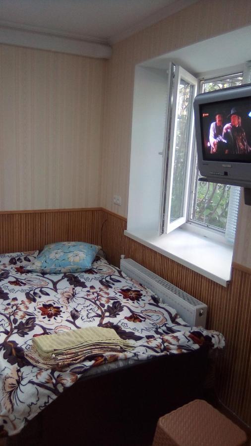 1-Я Слободская, 17А, Угол Проспекта Центрального, 3 Дивана, Wi-Fi, Отдельный Вход. Nikolayev Εξωτερικό φωτογραφία