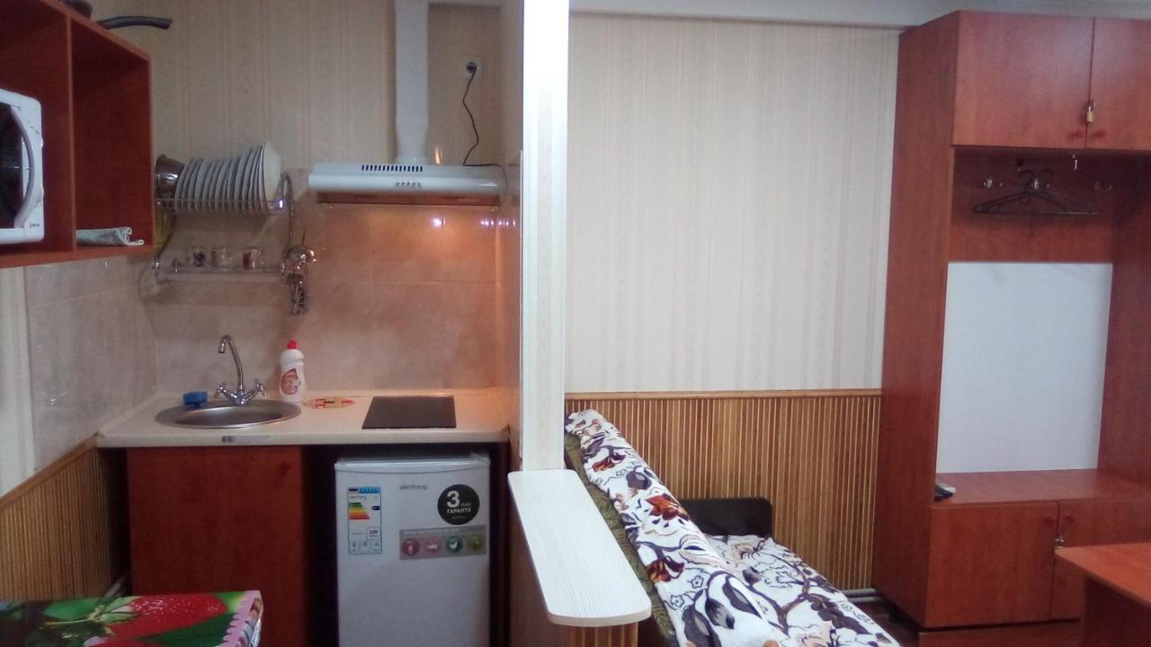 1-Я Слободская, 17А, Угол Проспекта Центрального, 3 Дивана, Wi-Fi, Отдельный Вход. Nikolayev Εξωτερικό φωτογραφία